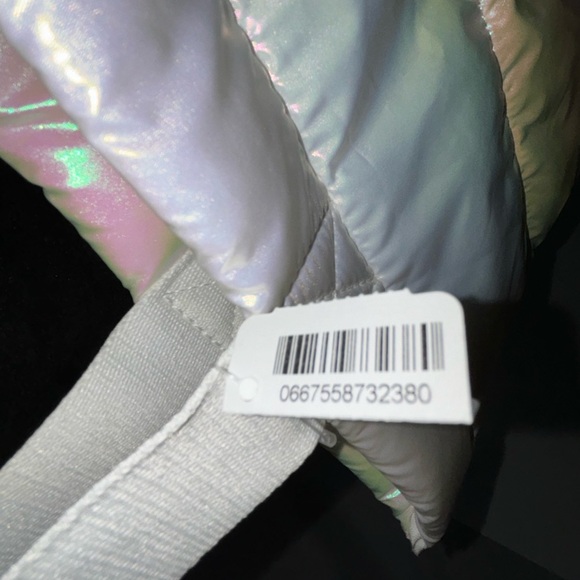 BATH & BODY WORKS Limited Edition White Iridescent Puffer Tote Bag 2023 - Picture 5 of 6